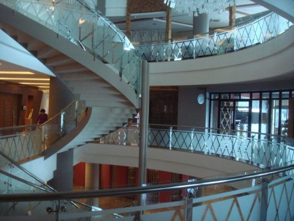 Treppenhaus Commodore Elite Suites & Spa - Adults only
