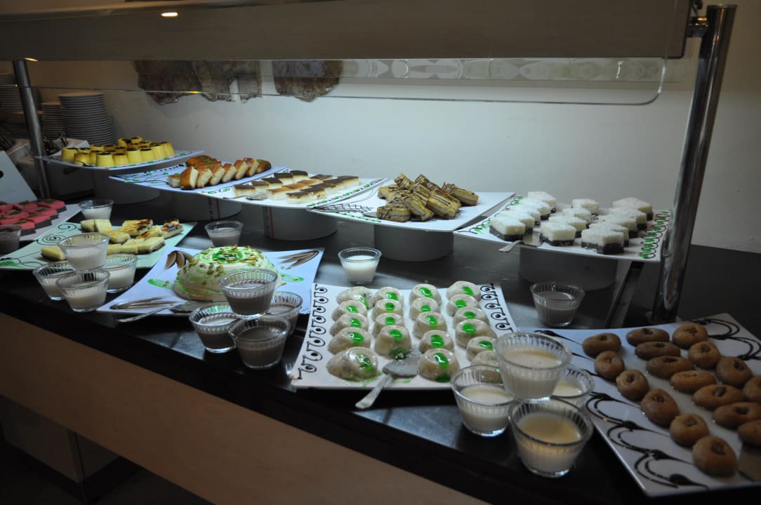 Desery Aska Hotel Just in Beach