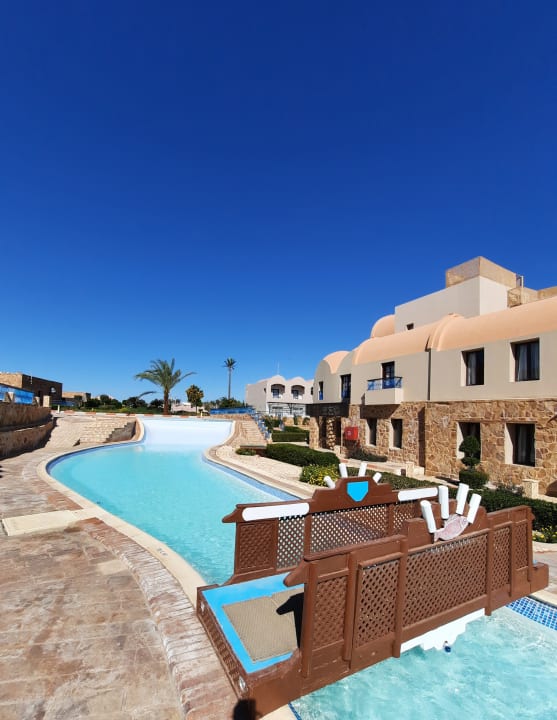 Pool Rohanou Beach Resort