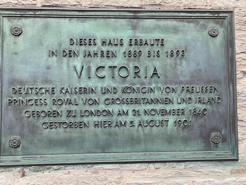 Außenansicht Schlosshotel Kronberg