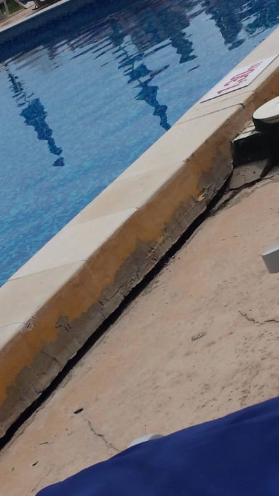 Sehr gefährlich für klein Kinder  Vemara Beach