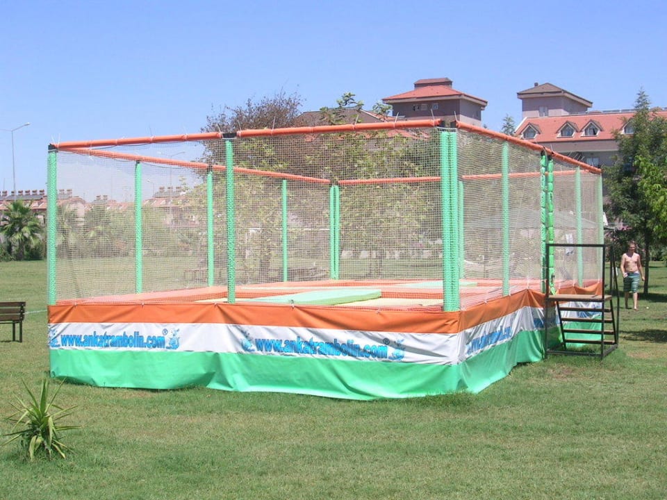 Trampolin Hane Family Resort