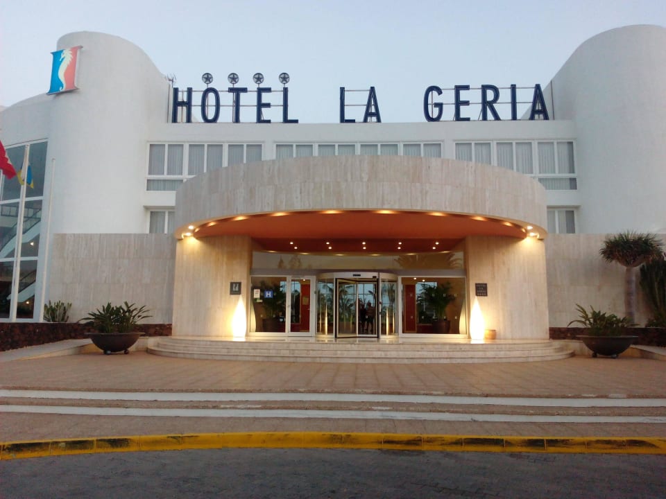 Hoteleingang Hipotels La Geria