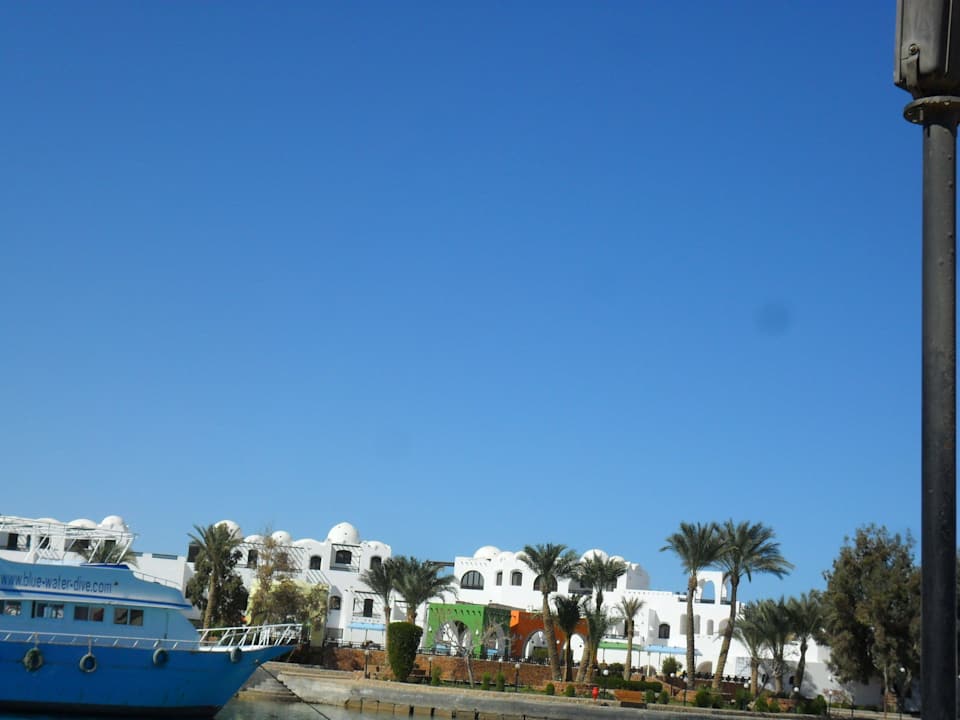 Blick vom Strand Richtung Hotel Arabella Azur Resort