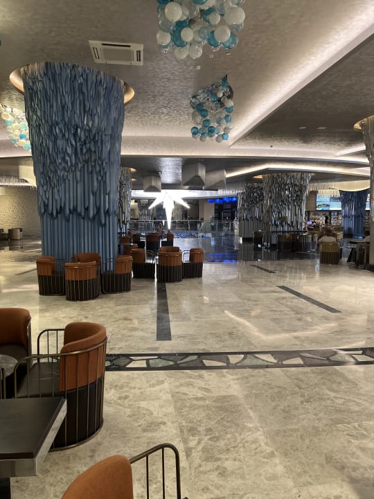 Lobby Royal Seginus