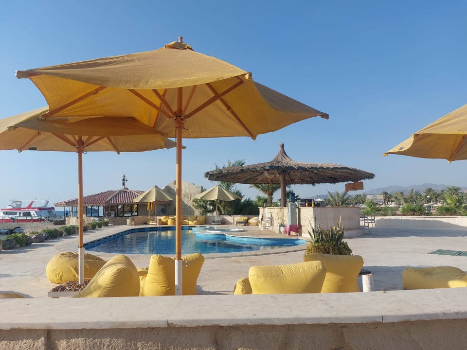 Pool Lotus Bay Beach Resort