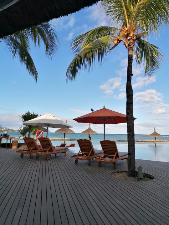 Pool Sands Suites Resort & Spa