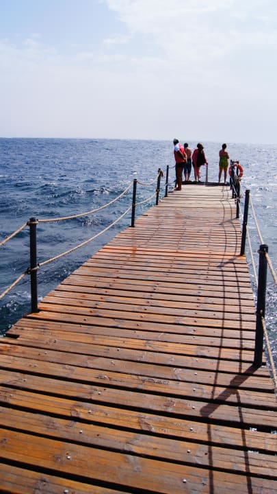 Das Ende des (langen) Stegs Pickalbatros Royal Moderna Resort-Sharm El Sheikh