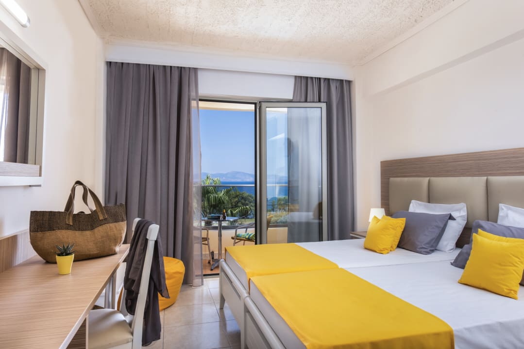 Zimmer TUI SUNEO Niriides Beach