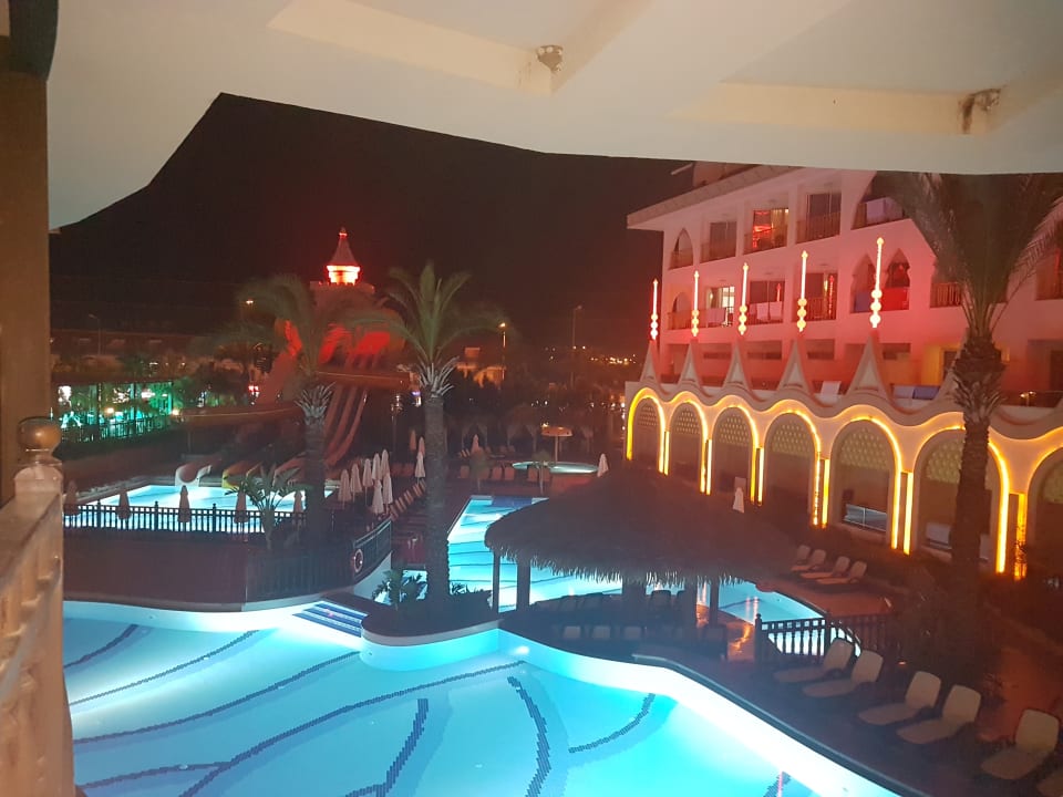 Pool Well Palace Side