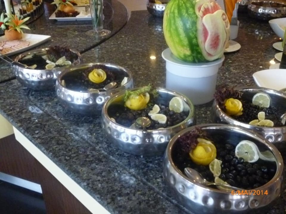 Früchstück - Oliven TUI BLUE Palm Garden