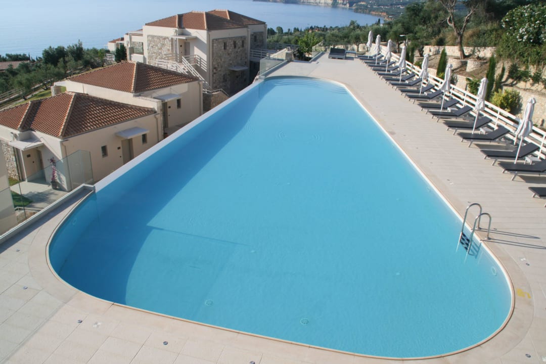 Hauptpool Camvillia Resort