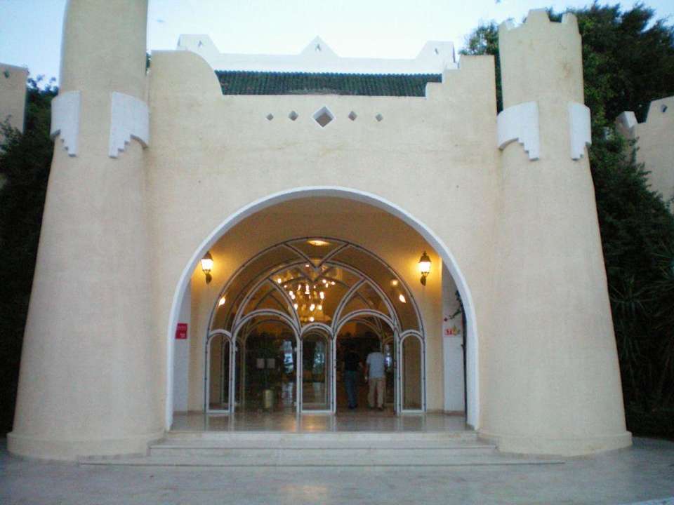 Hoteleingang Mahdia Beach & Aquapark
