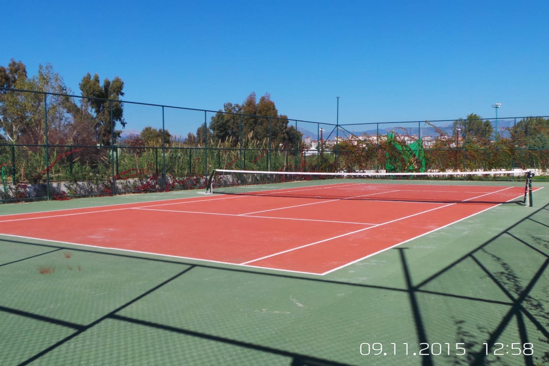 Tennisplatz Dream World Aqua Hotel