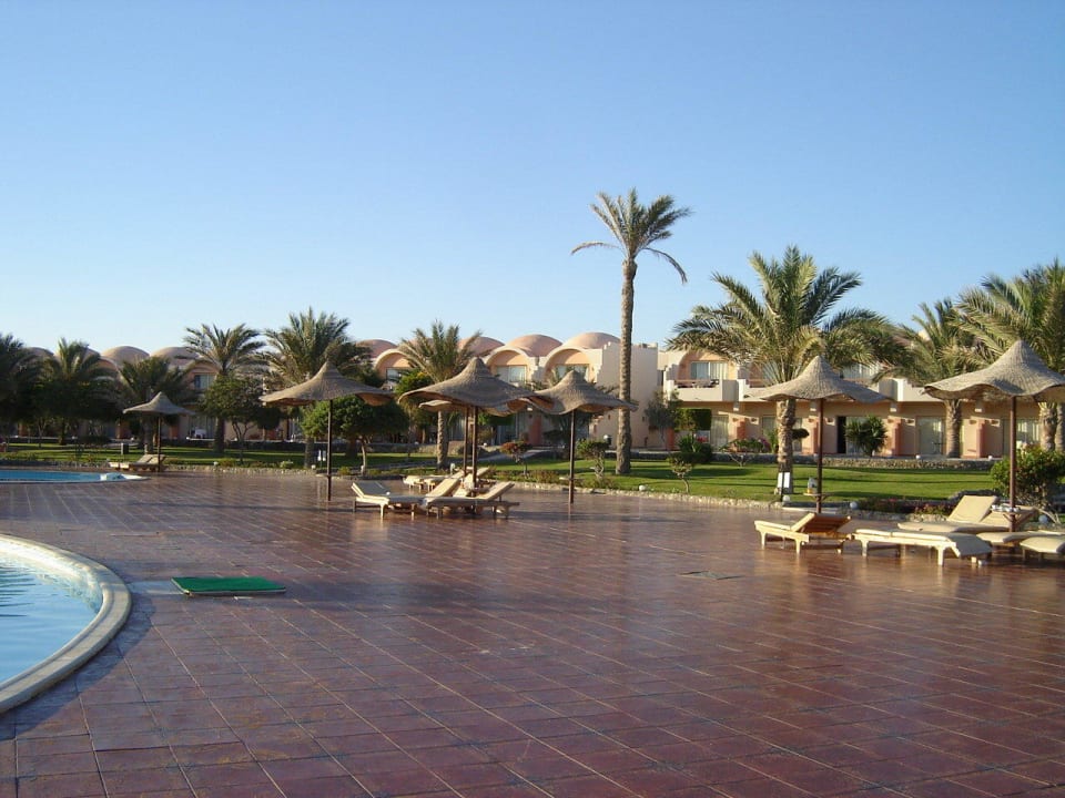 Basen Three Corners Sea Beach Resort