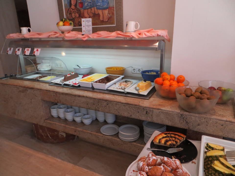 Mittags-Buffet Nachtisch Aparthotel Playa Dorada