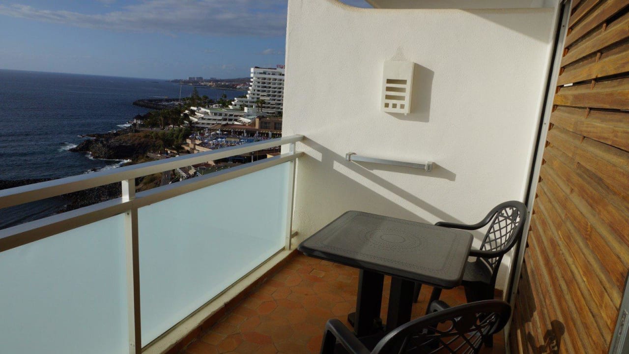 Großer Balkon, uneinsehbar. Gute Kunststoffmöbel H10 Gran Tinerfe - Adults only