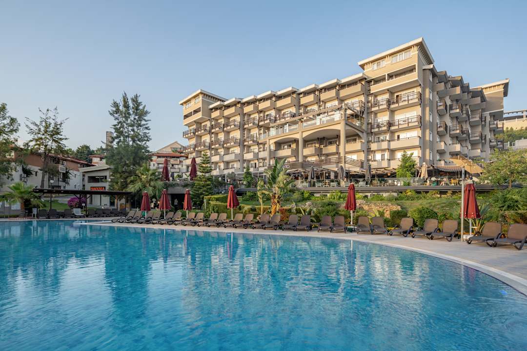 Außenansicht Justiniano Deluxe Resort