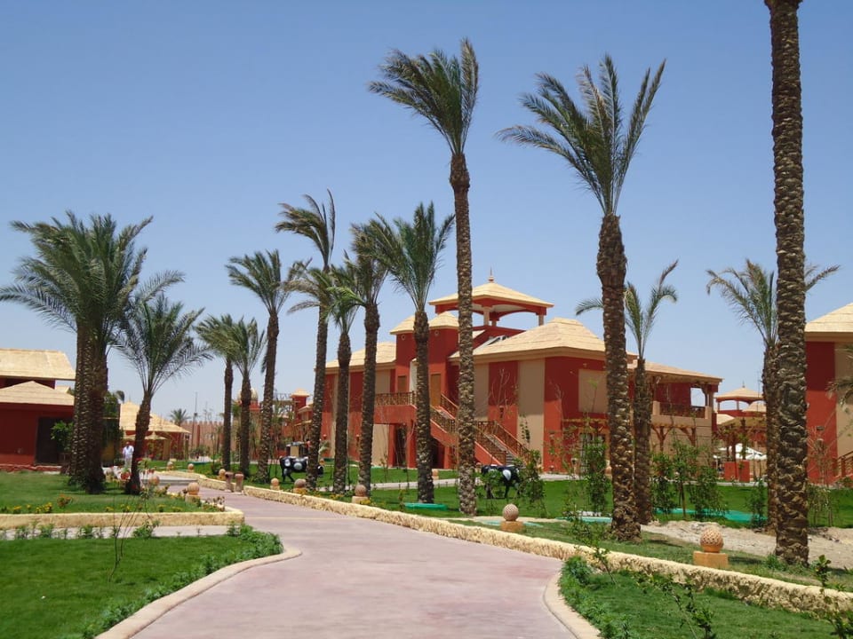 Rundgang in der Anlage Pickalbatros Alf Leila Wa Leila Resort - Neverland Hurghada