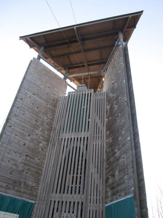 Der Kletterturm Center Parcs De Vossemeren