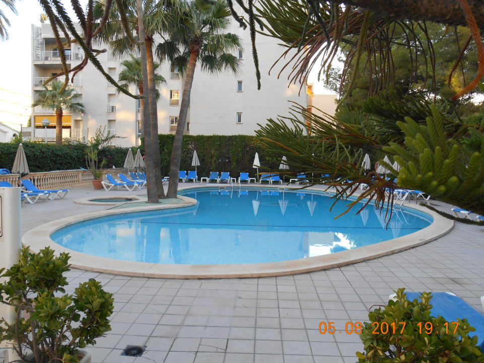 Pool Hotel Metropolitan Playa