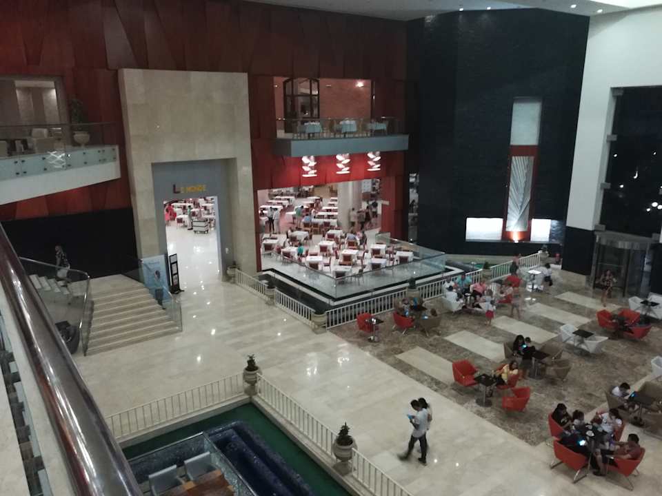 Lobby Serenity Alma Heights