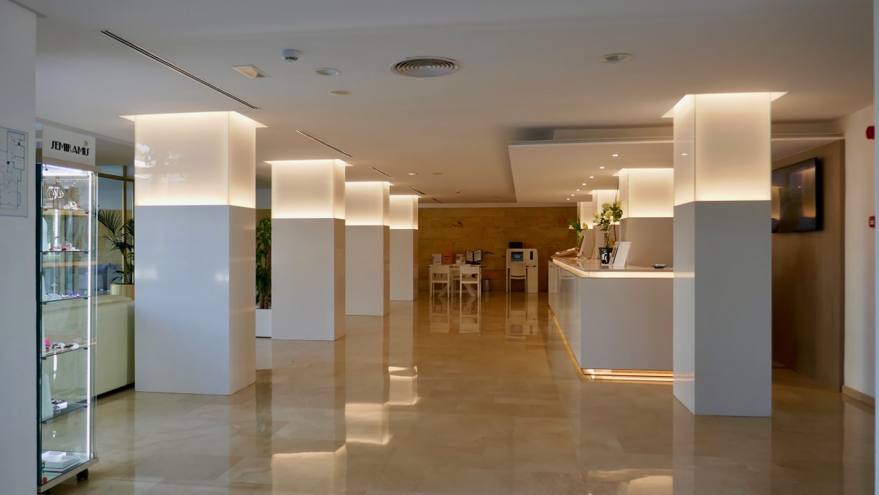 Lobby CM Playa del Moro