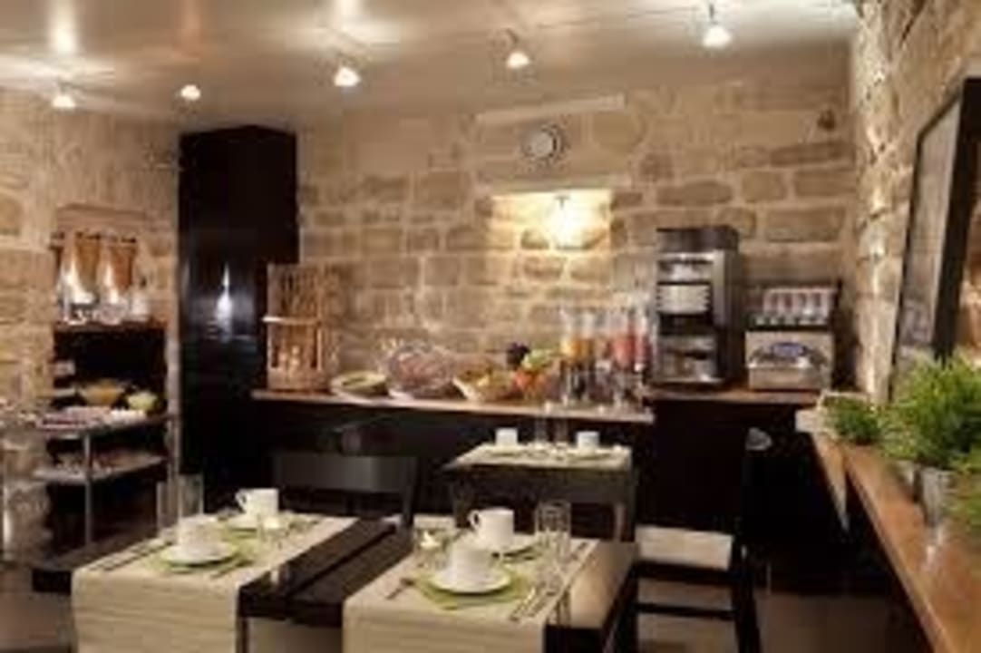 Buffet Hotel de Bellevue Paris Gare du Nord