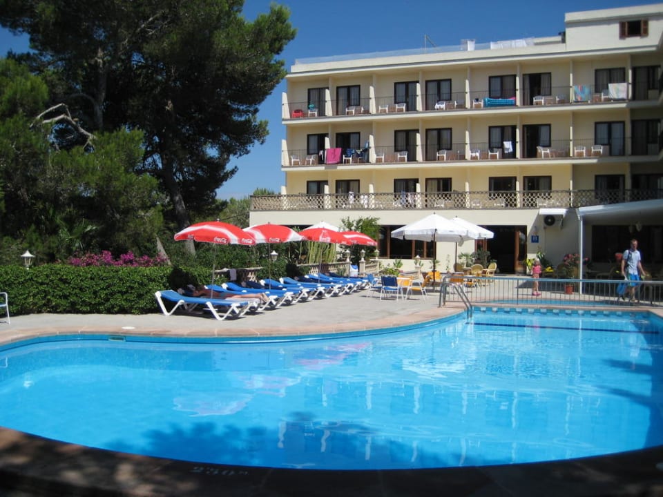 Ansicht vom Pool aus Hotel Condemar