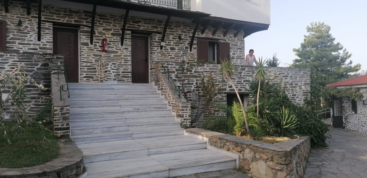 Außenansicht Hotel Geranion Village