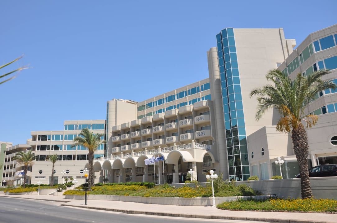 Eingangsbereich - Straßenseite Rodos Palladium Leisure & Wellness