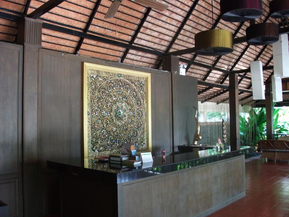 Rezeption Hotel Inrawadee Resort