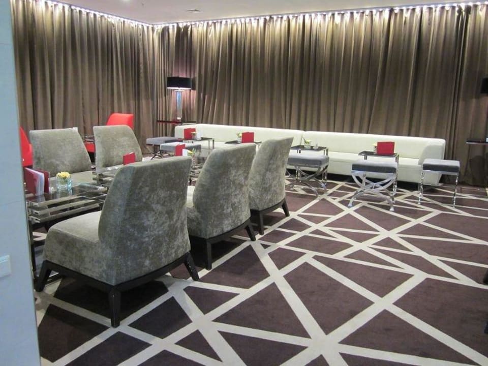 Gemütliche Bar-/Lobbybereiche Radisson Blu Conference Hotel, Düsseldorf