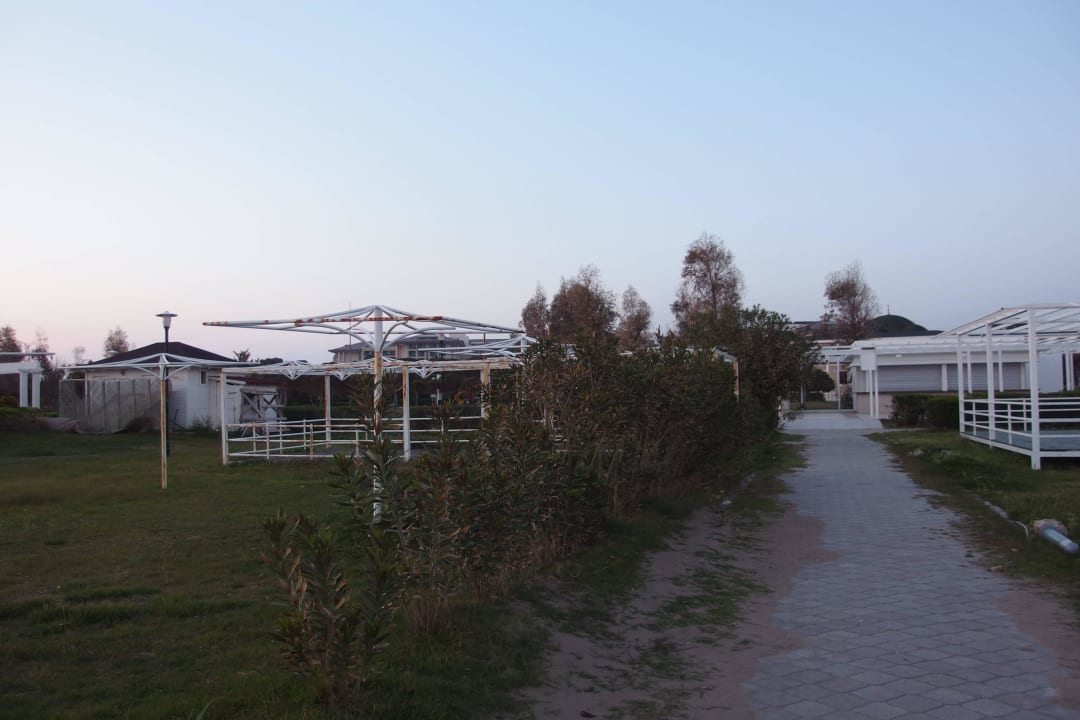 Strand Maya World Park Hotel