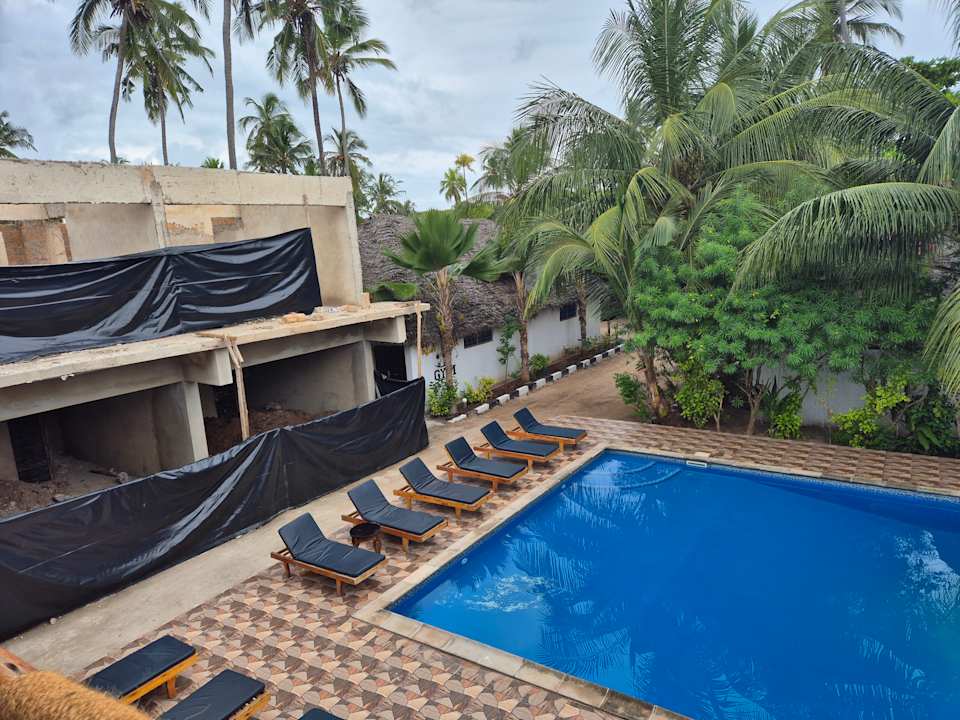 Pool Isla Bonita Zanzibar Beach Resort