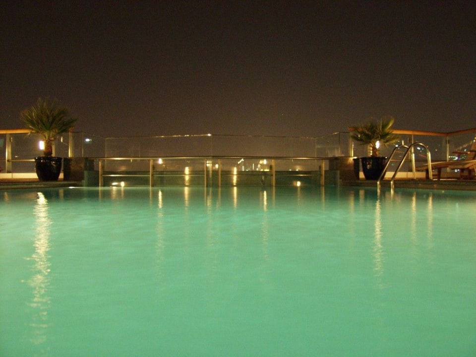 Hilton Dubai Creek Golden Sands Hotel Creek