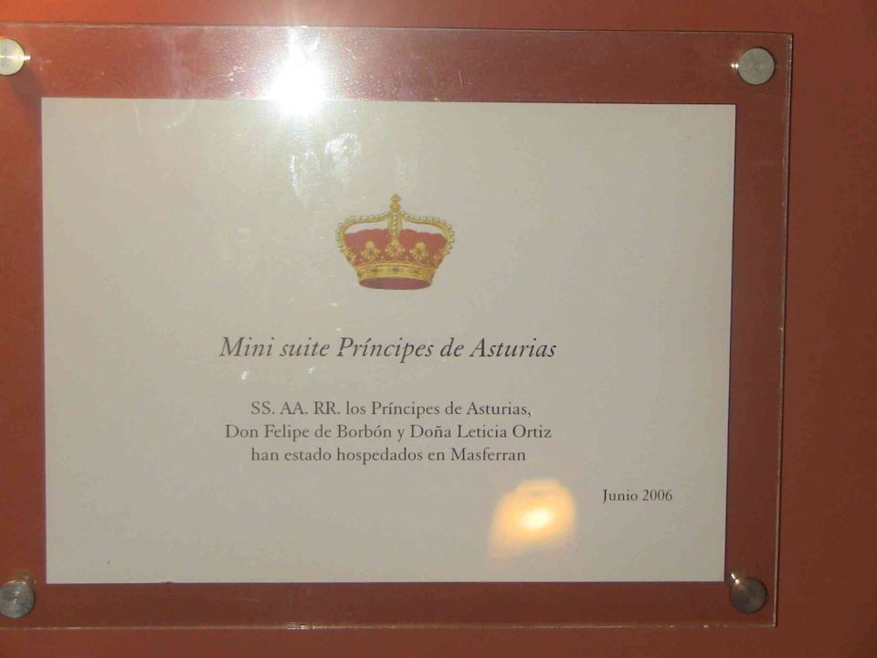 Werbung mit adligen Gästen Hotel Mas Ferran