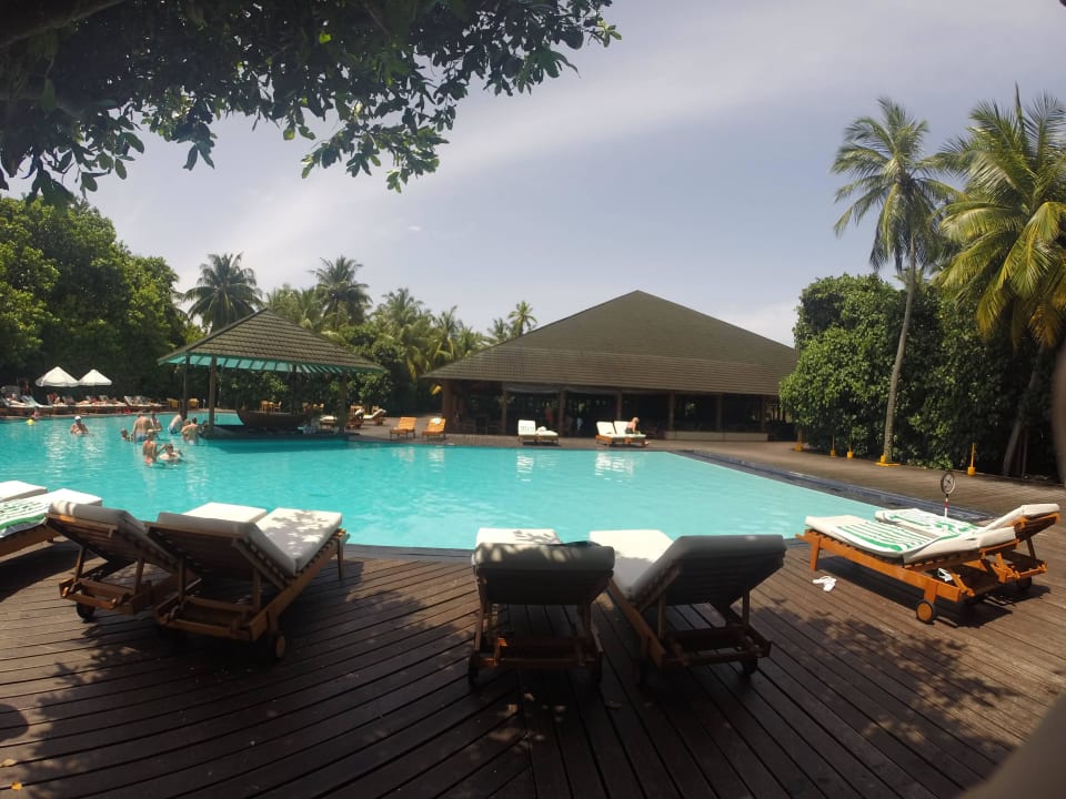 Pool + Hauptbar Adaaran Select Meedhupparu Island Resort - Premium All Inclusive