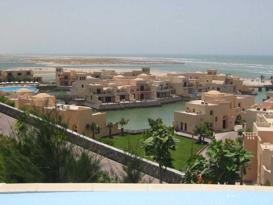 Ротана отель рас аль. Отель Cove Rotana Resort. The Cove Rotana Resort 5 ОАЭ. The Cove Rotana Resort ras al Khaimah карта отеля. The Cove Rotana Resort 5 водные горки.