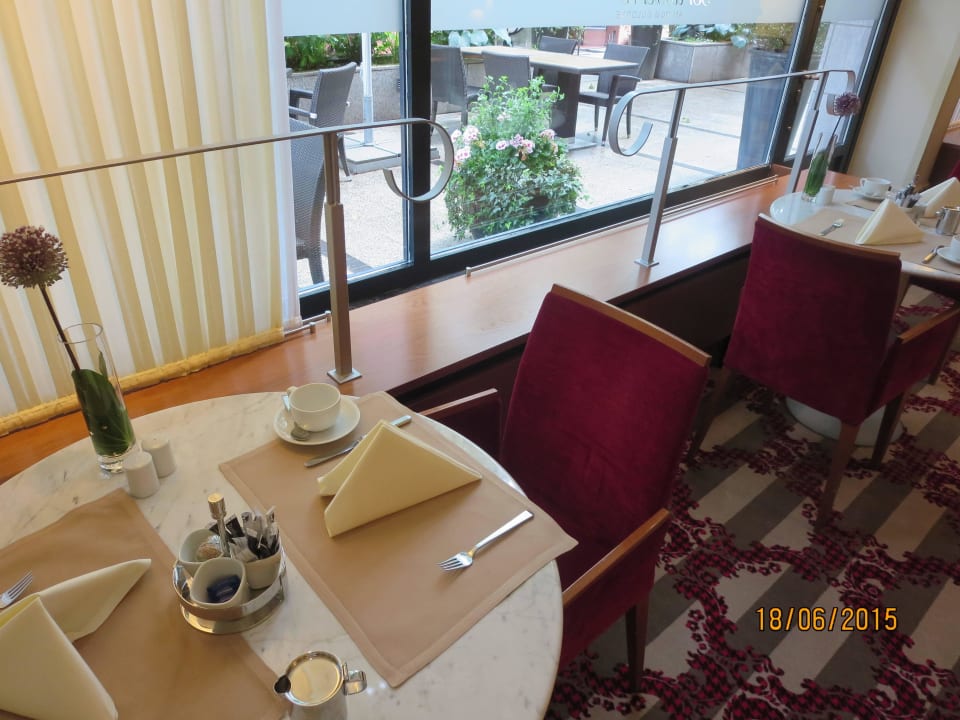 Frühstücksbereich Hotel Mondial am Dom Cologne- MGallery