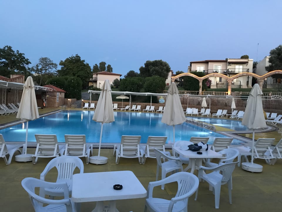 Pool Club Resort Atlantis