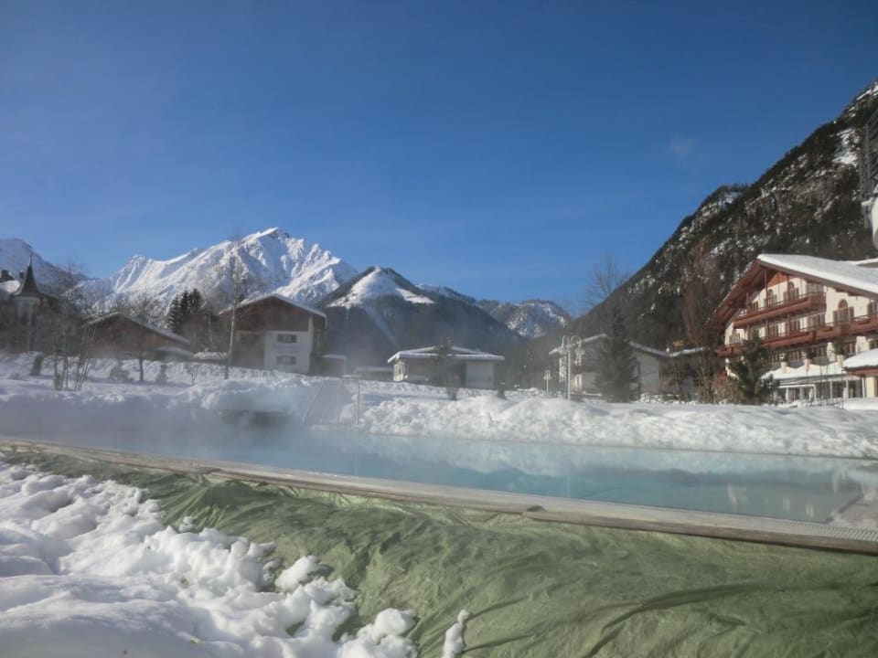 Außenpool Rieser Achensee Resort