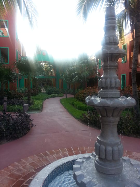 Vor den Zimmern Catalonia Playa Maroma