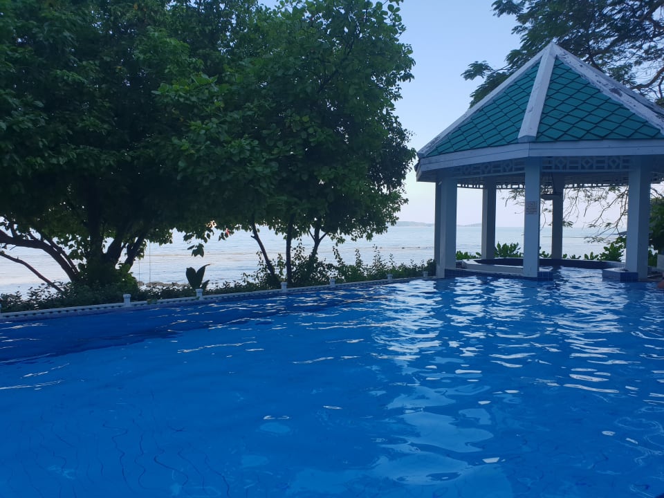 Pool Cape Panwa Hotel