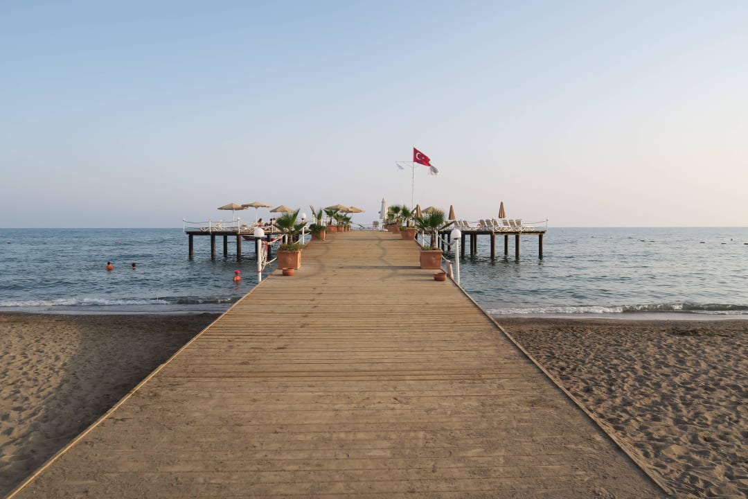 September 2015 Royal Wings Hotel