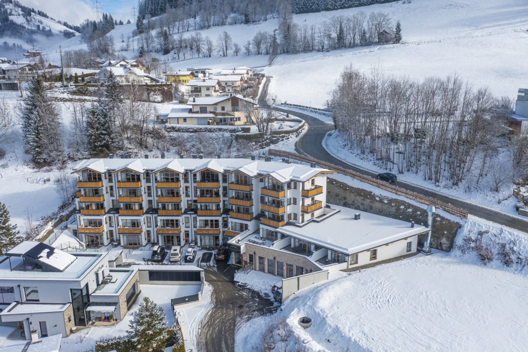 Außenansicht AlpenParks Hotel & Apartment Alpendorf