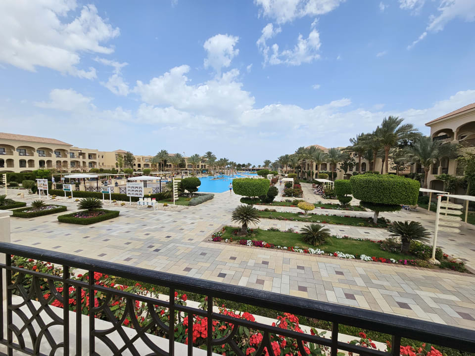 Gartenanlage JAZ Aquamarine Resort