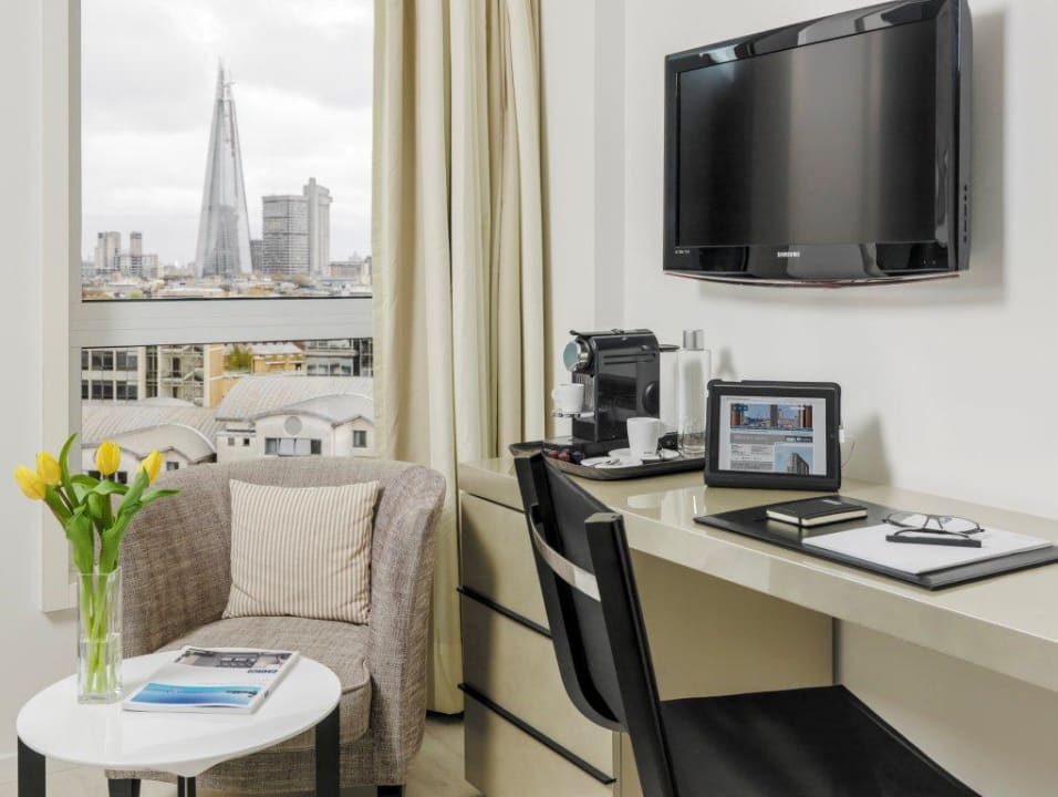 Deluxe Rooms Amenities Hotel H10 London Waterloo