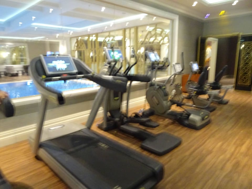 moderne geräte im gym elite world istanbul florya hotel istanbul