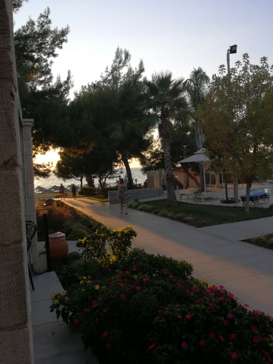 Gartenanlage Hotel Portes Beach